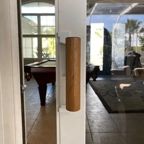 Handle